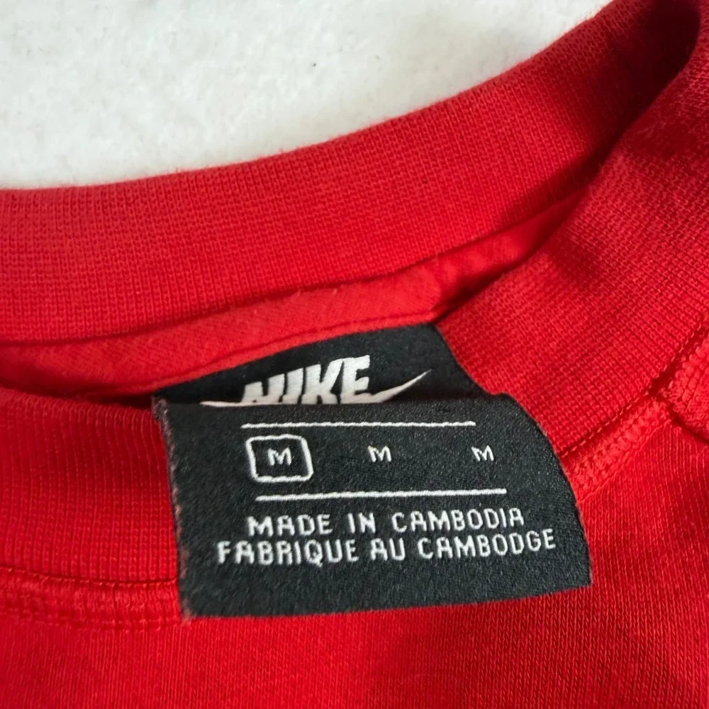 Nike Womens Red Oversized Swoosh Cropped Sweatshirt Pullover Medium Raglan Logo